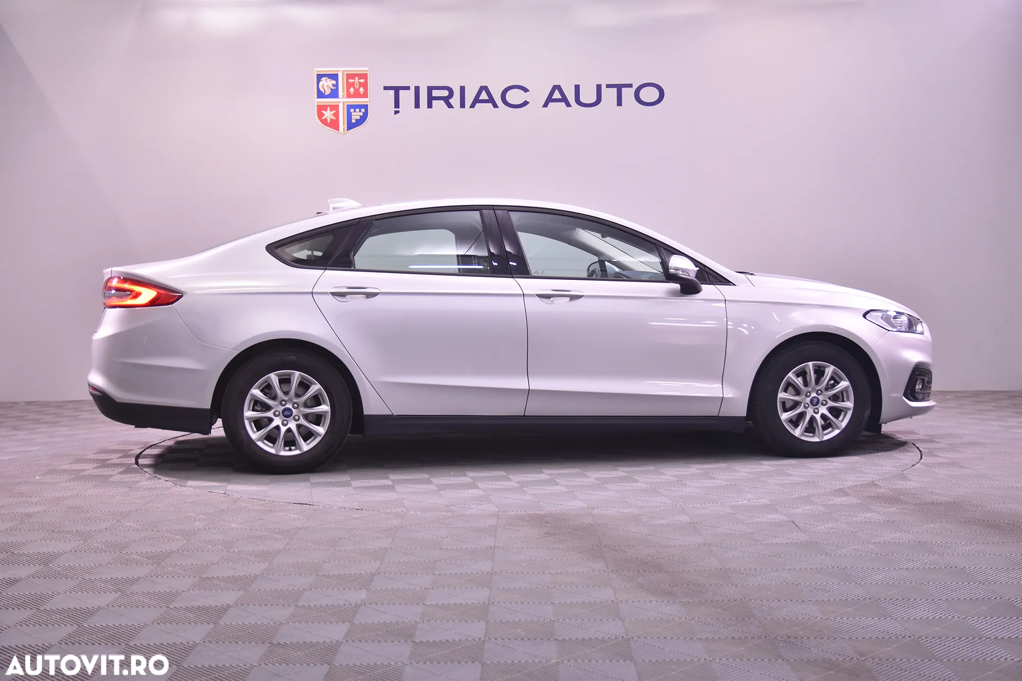 Ford Mondeo - 6
