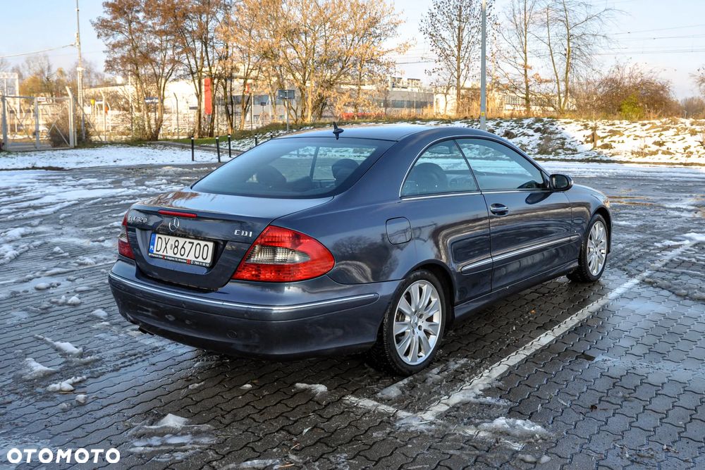 Mercedes-Benz CLK 320 CDI 7G-TRONIC Avantgarde - 4
