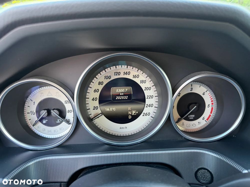 Mercedes-Benz Klasa E 200 CDI 7G-TRONIC Avantgarde - 6
