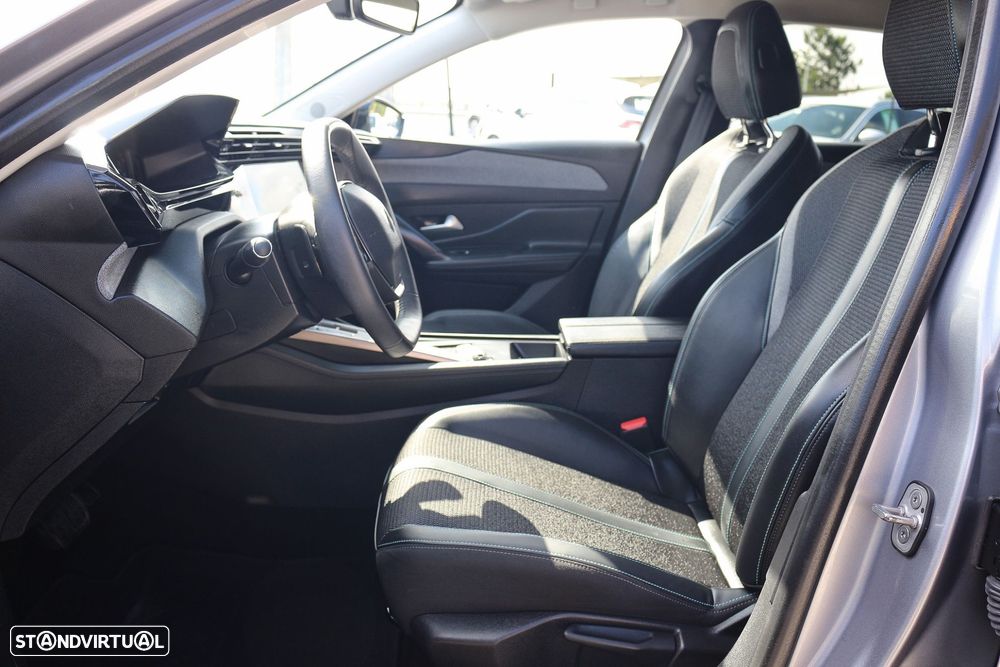Peugeot 308 1.2 PureTech Allure EAT8 - 43