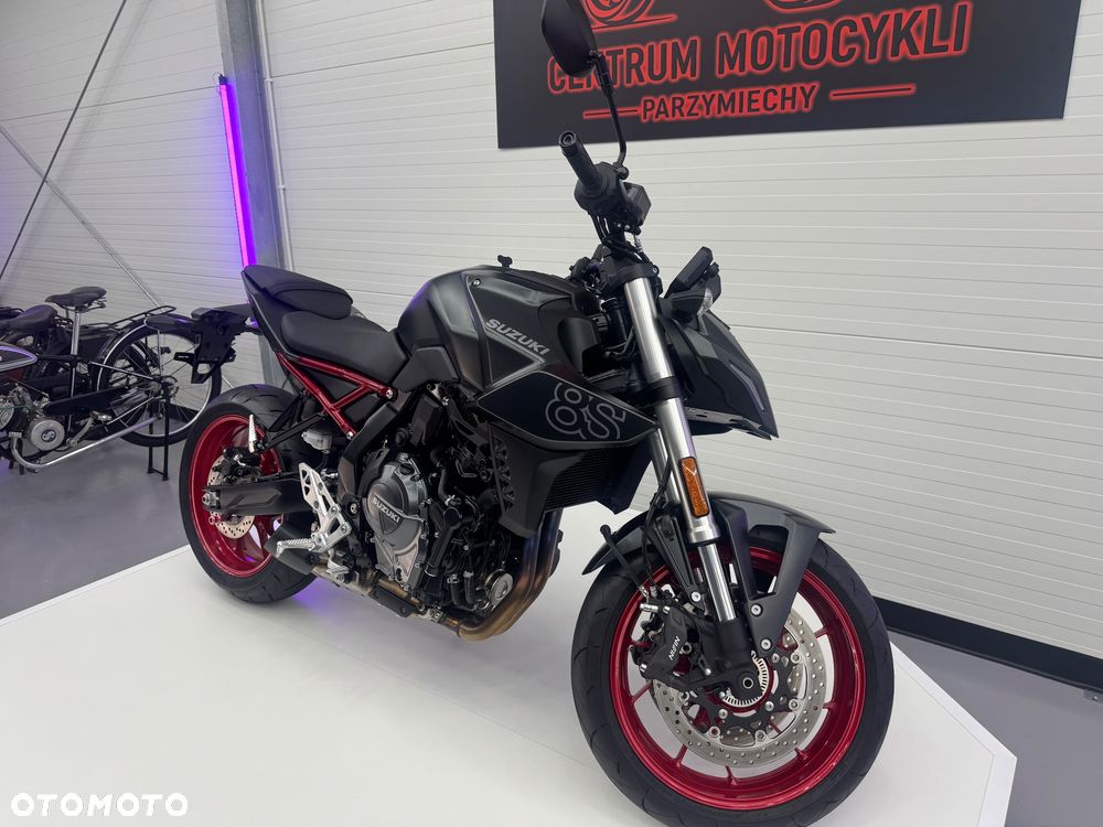 Suzuki GSX - 4