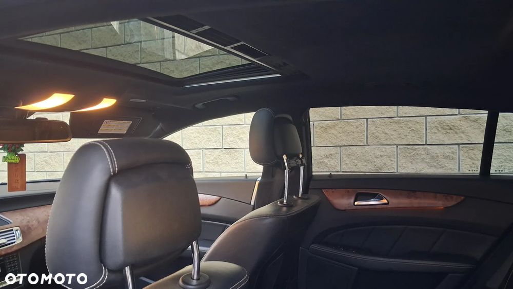 Mercedes-Benz CLS - 38