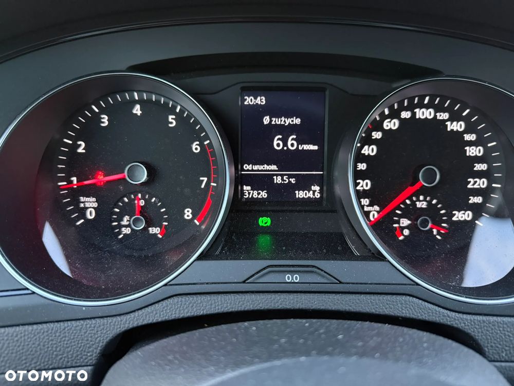 Volkswagen Passat - 5