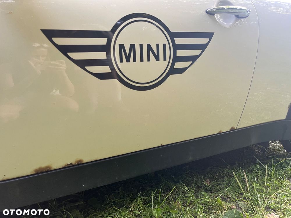 MINI ONE Standard - 8
