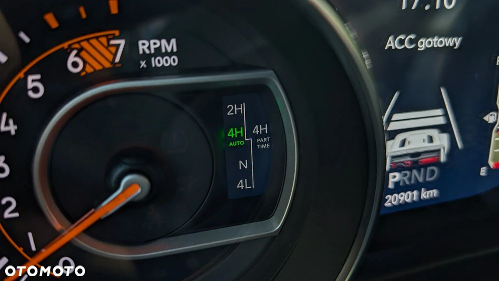 Jeep Wrangler Unlimited GME 2.0 Turbo Sahara - 27