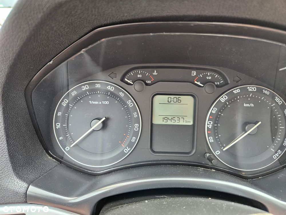 Skoda Octavia Combi 1.6 FSI Ambiente - 13