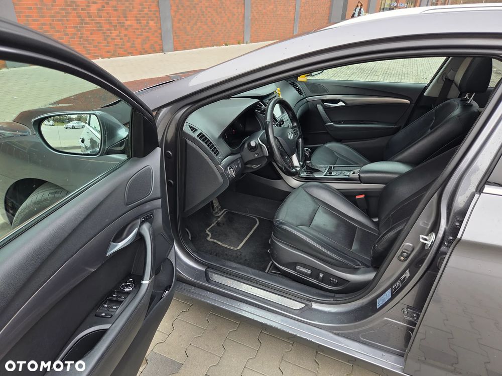 Hyundai i40 Kombi 1.7 CRDi DCT Premium - 8