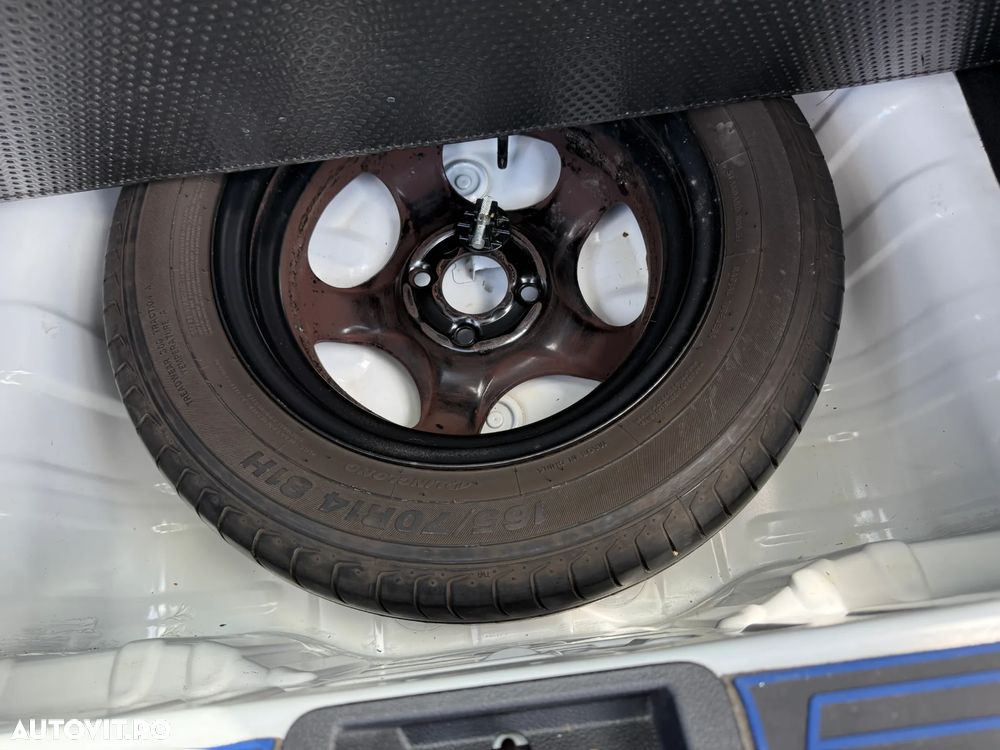 Dacia Spring Comfort Plus - 28