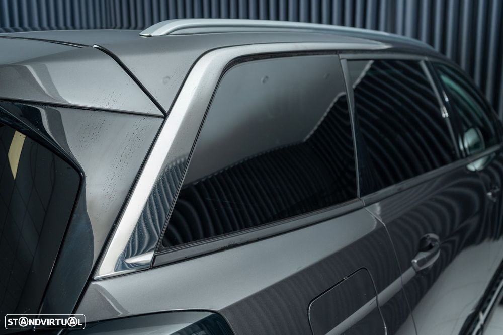 Peugeot 5008 1.2 PureTech Allure EAT8 - 25