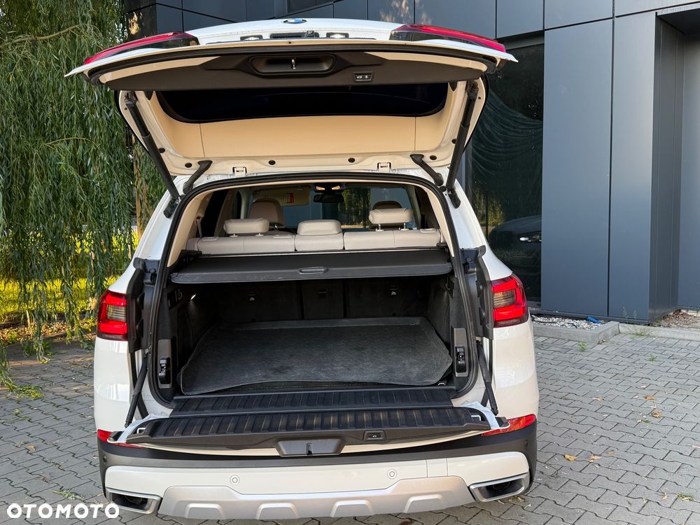 BMW X5 xDrive30d - 17