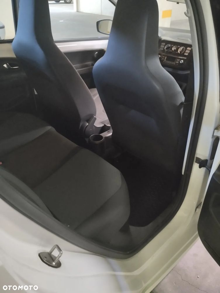 Volkswagen up! 1.0 move - 10