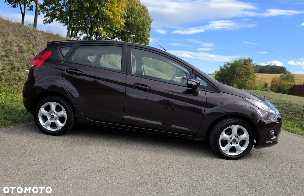 Ford Fiesta 1.25 Ambiente - 16