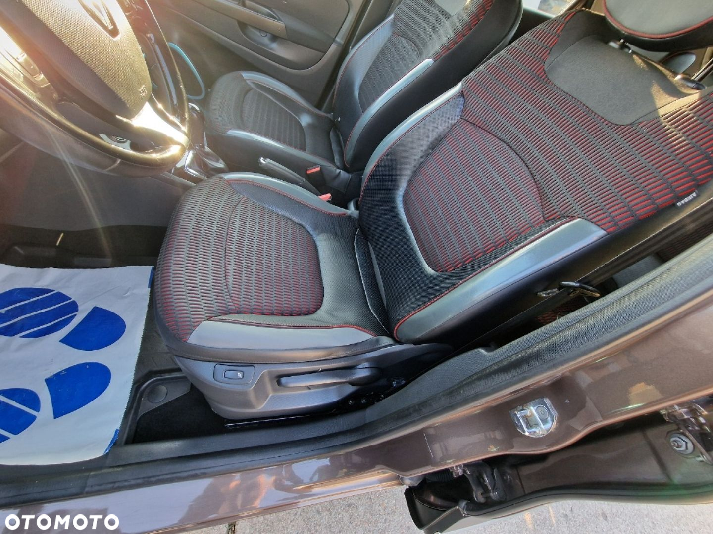 Renault Captur - 9