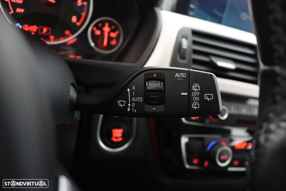 BMW 320 d Advantage Auto - 14