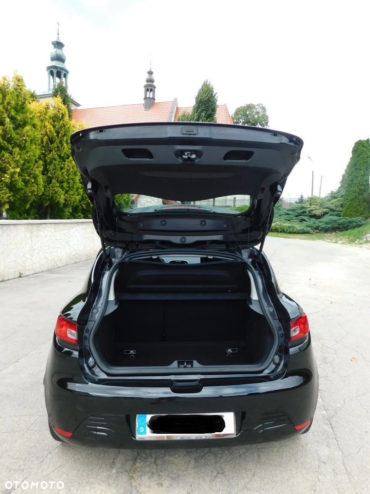 Renault Clio 1.2 16V 75 LIMITED - 13