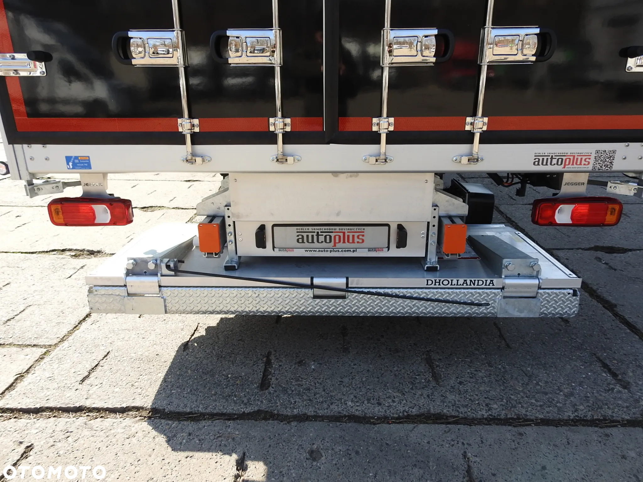 Iveco DAILY  72C180 NOWY PLANDEKA WINDA 14 PALET WEBASTO TEMPOMAT NAWIGACJA KLIMATYZACJA LEDY PNEUMATYKA AUTOMAT HI-MATIC BLIŹNIACZE KOŁA GWARANCJA 180KM [ 573597 ] - 20