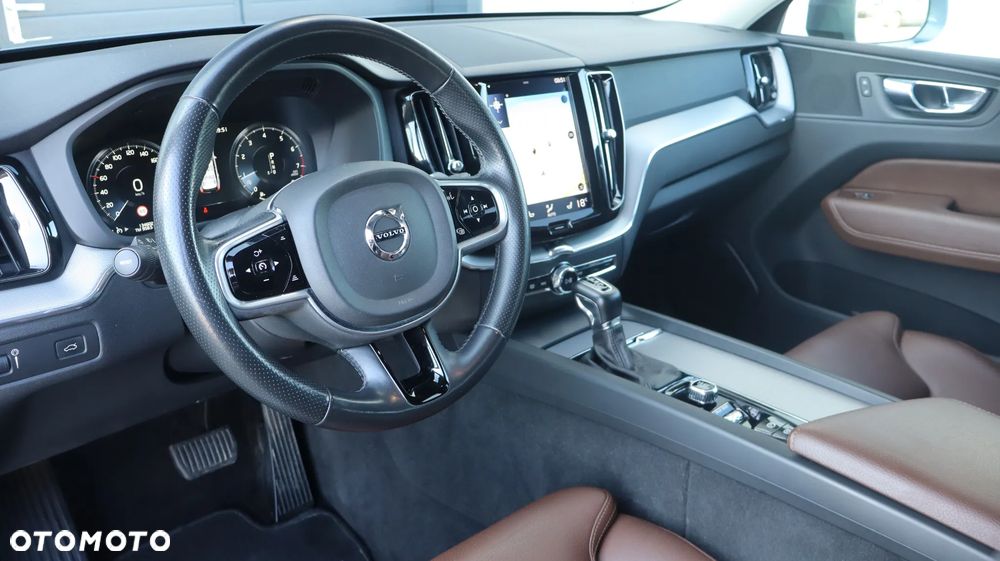 Volvo XC 60 T5 GPF AWD Inscription - 13