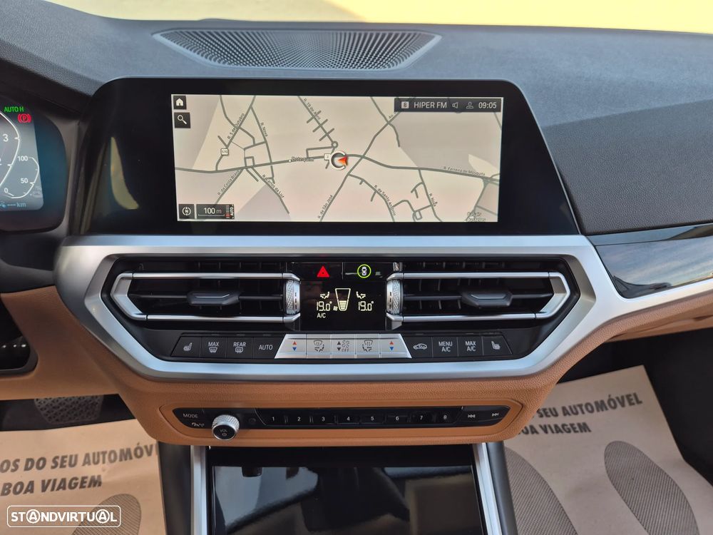 BMW 320 e Touring Line Luxury Auto - 28