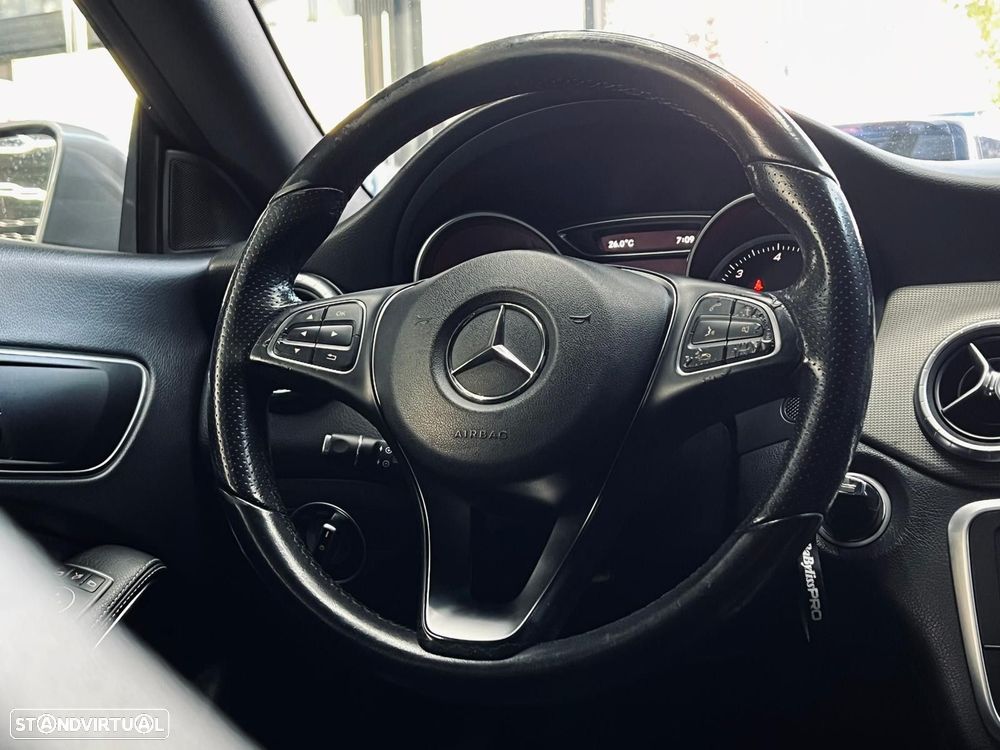 Mercedes-Benz CLA 180 d Shooting Brake Urban - 23