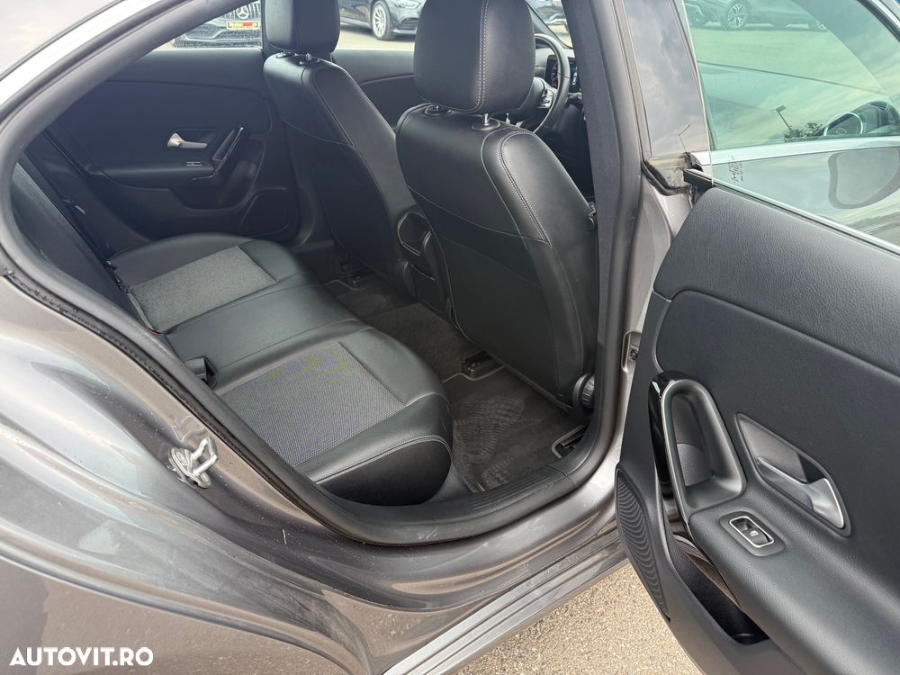 Mercedes-Benz CLA 200 - 8