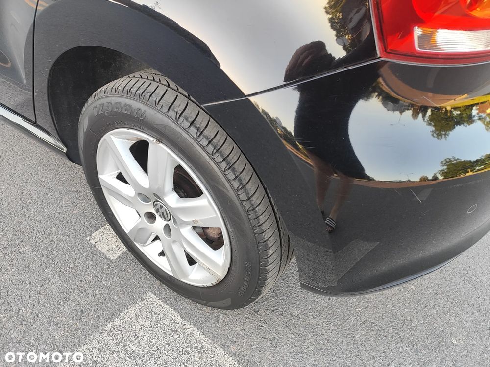 Volkswagen Polo 1.4 FSI Highline - 12