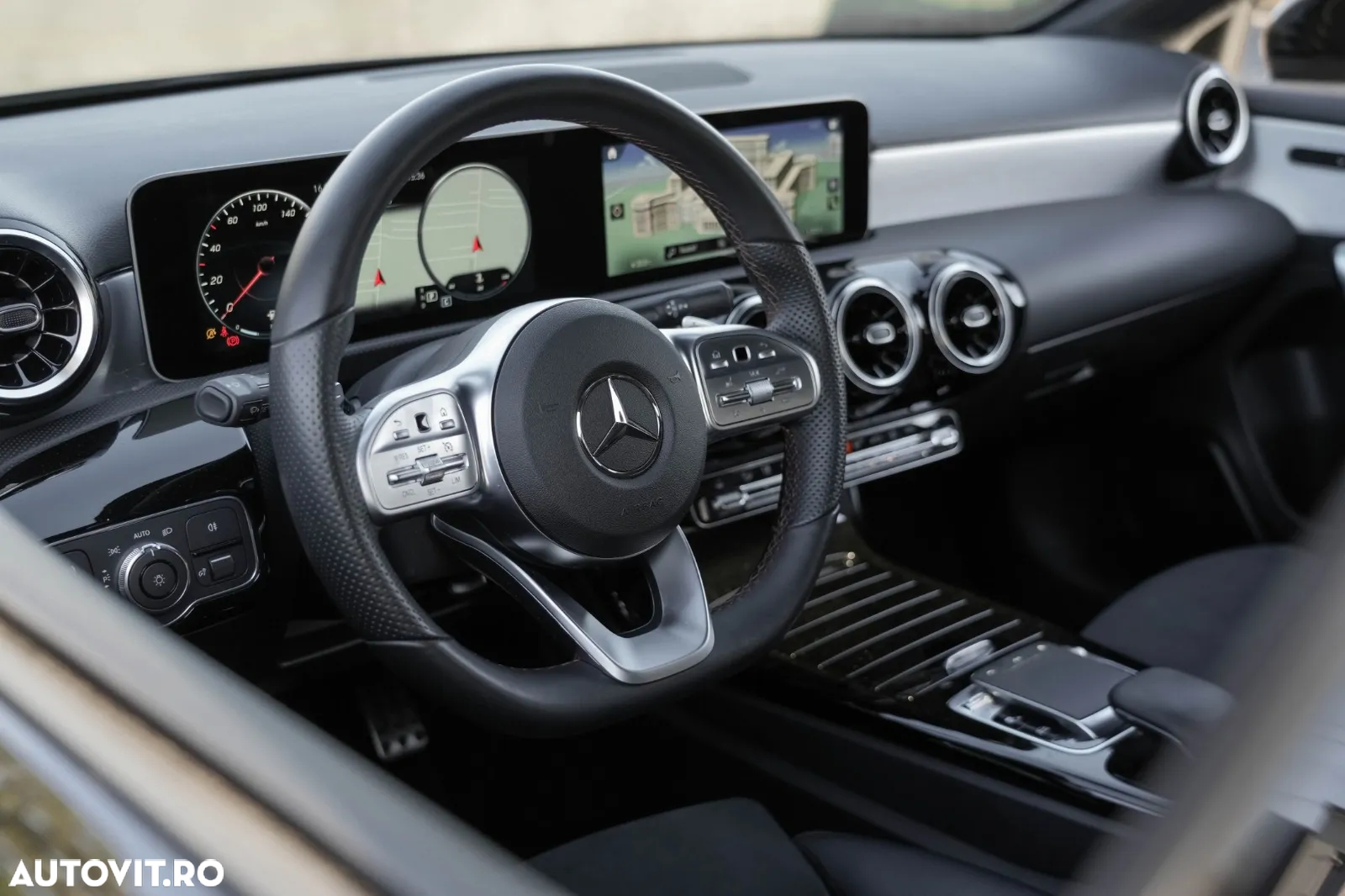 Mercedes-Benz A 180 d 7G-DCT AMG Line - 8