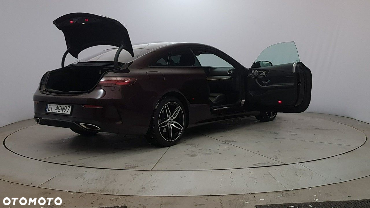 Mercedes-Benz Klasa E - 11