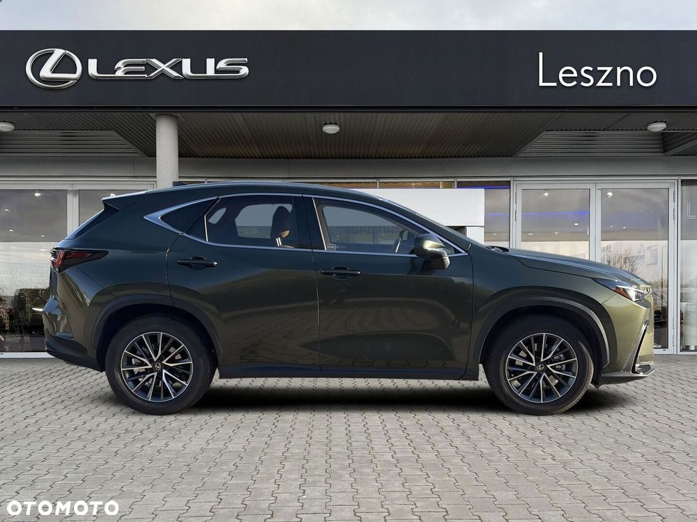 Lexus NX 350h Prestige 2WD - 11