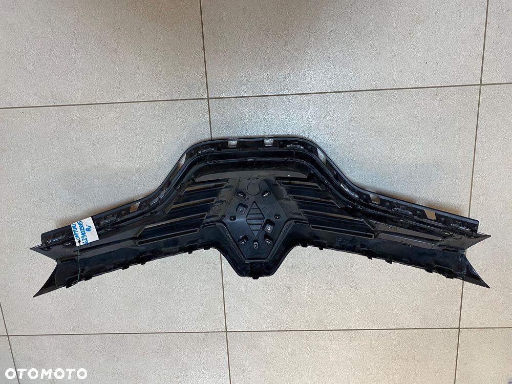 RENAULT CAPTUR GRILL ATRAPA CHROM 623102335R ORYGINAŁ - 3