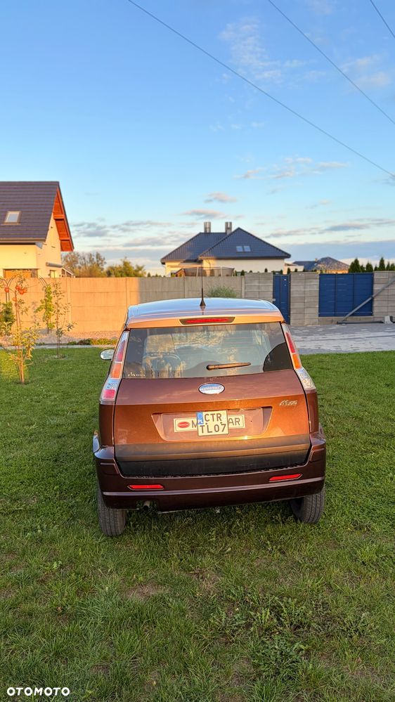 Microcar M.GO - 8