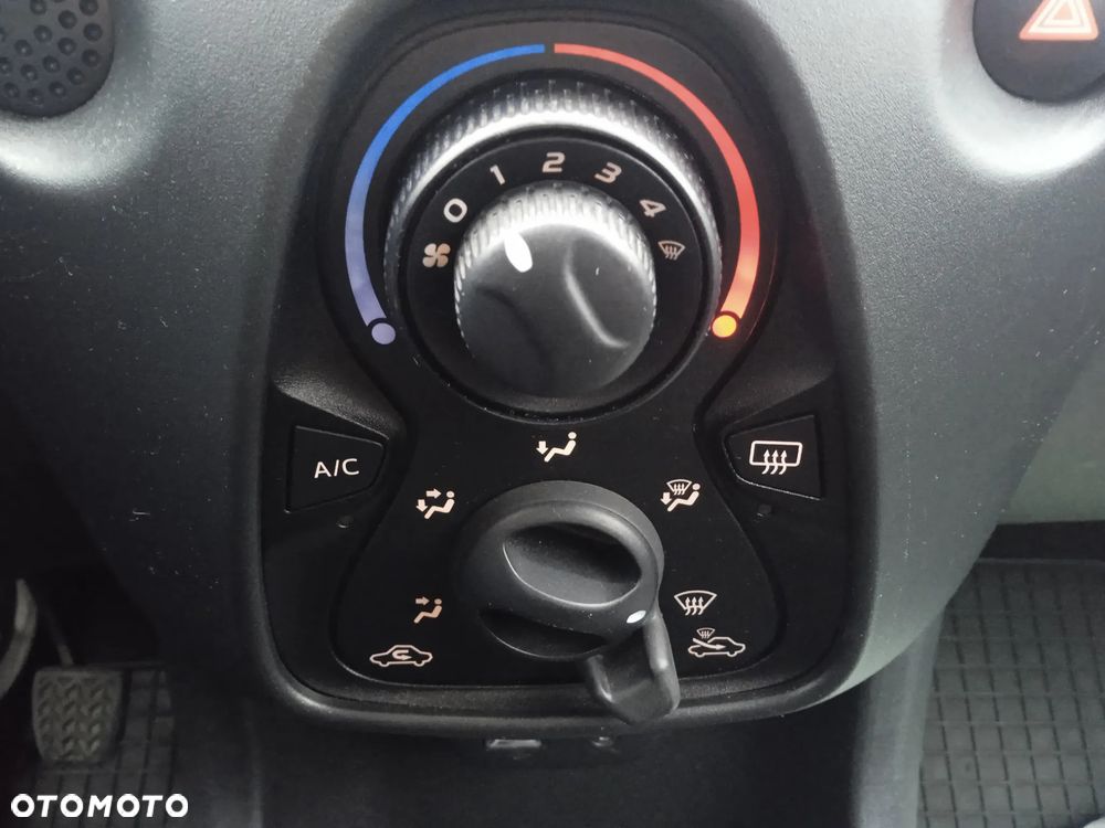 Toyota Aygo 1.0 VVT-i Sprint EU6 - 11