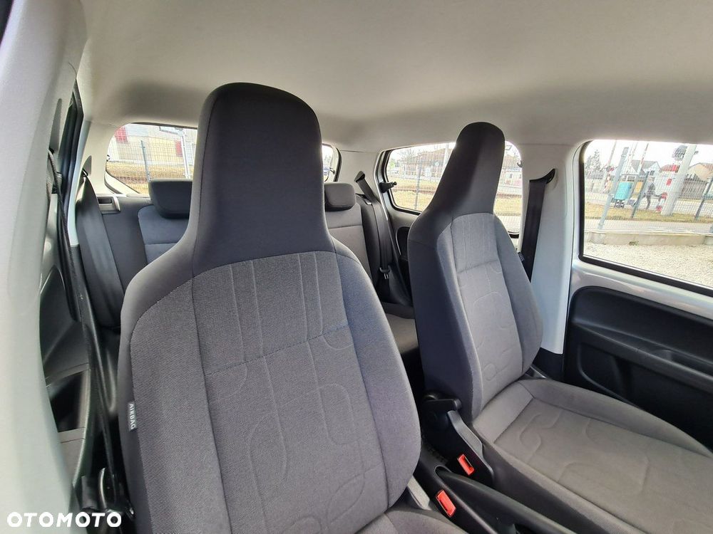 Volkswagen up! 1.0 move - 21