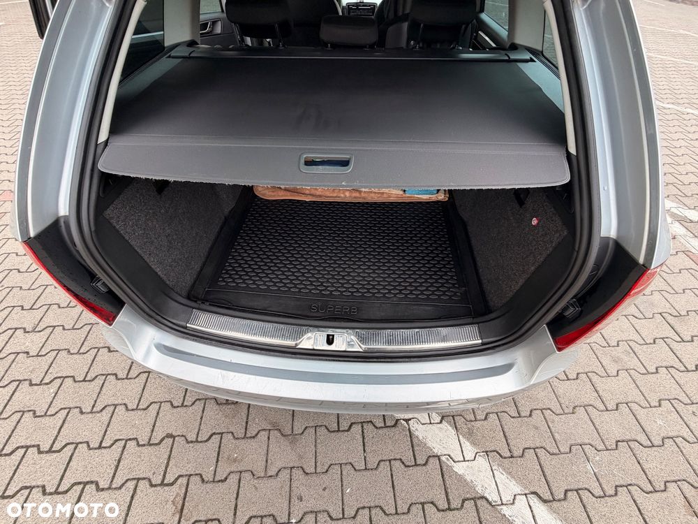 Skoda Superb 2.0 TDI Active DSG - 15