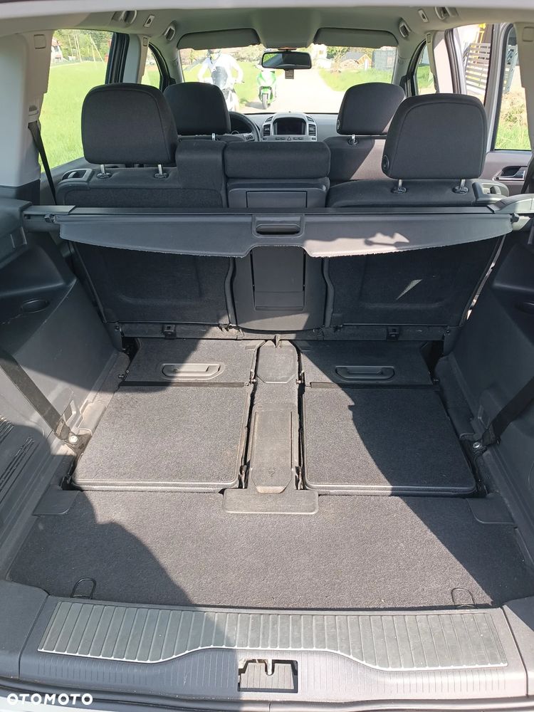 Opel Zafira 1.8 Sport - 12