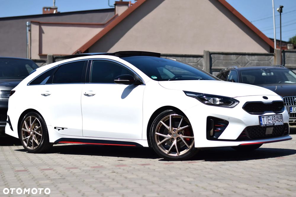 Kia ProCeed 1.6 T-GDI GT DCT - 39