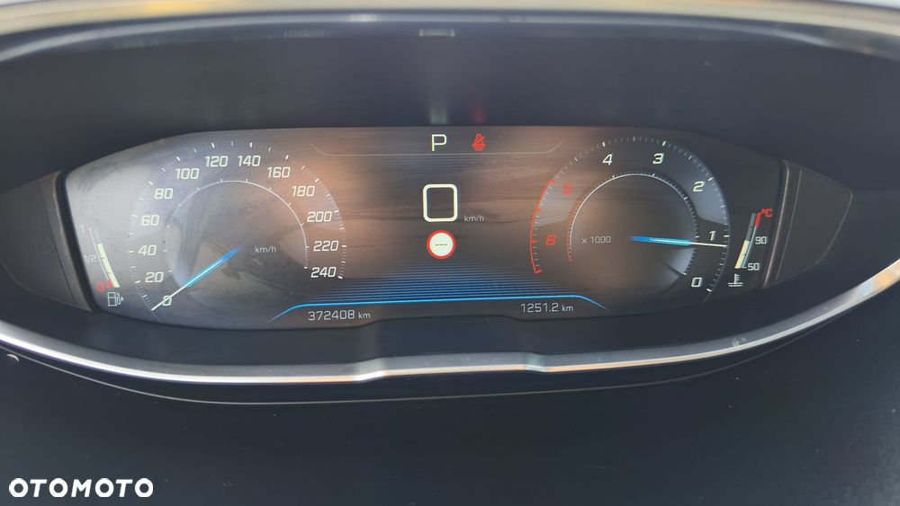 Peugeot 3008 1.6 BlueHDi Active S&S EAT6 - 10