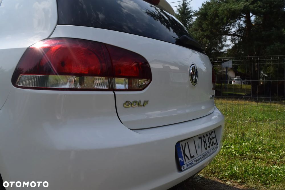 Volkswagen Golf 2.0 TDI Highline - 31