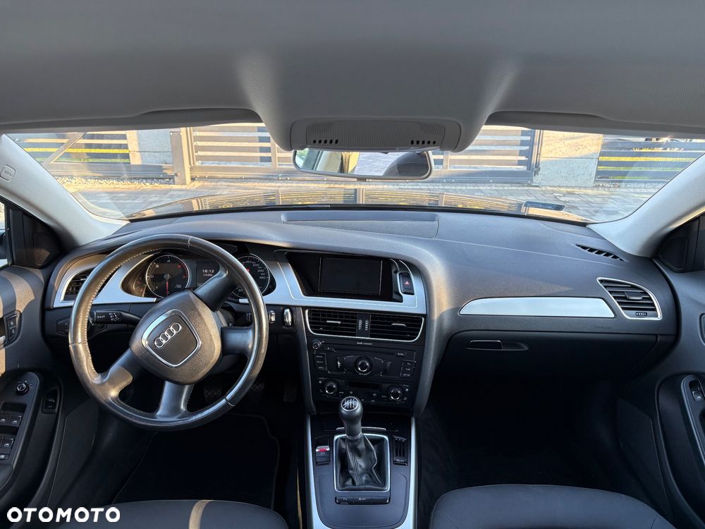 Audi A4 Avant 2.0 TDI Limited Edition - 9