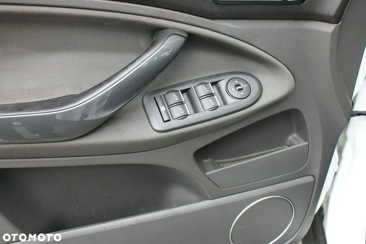 Ford Kuga 2.0 TDCi Titanium - 25