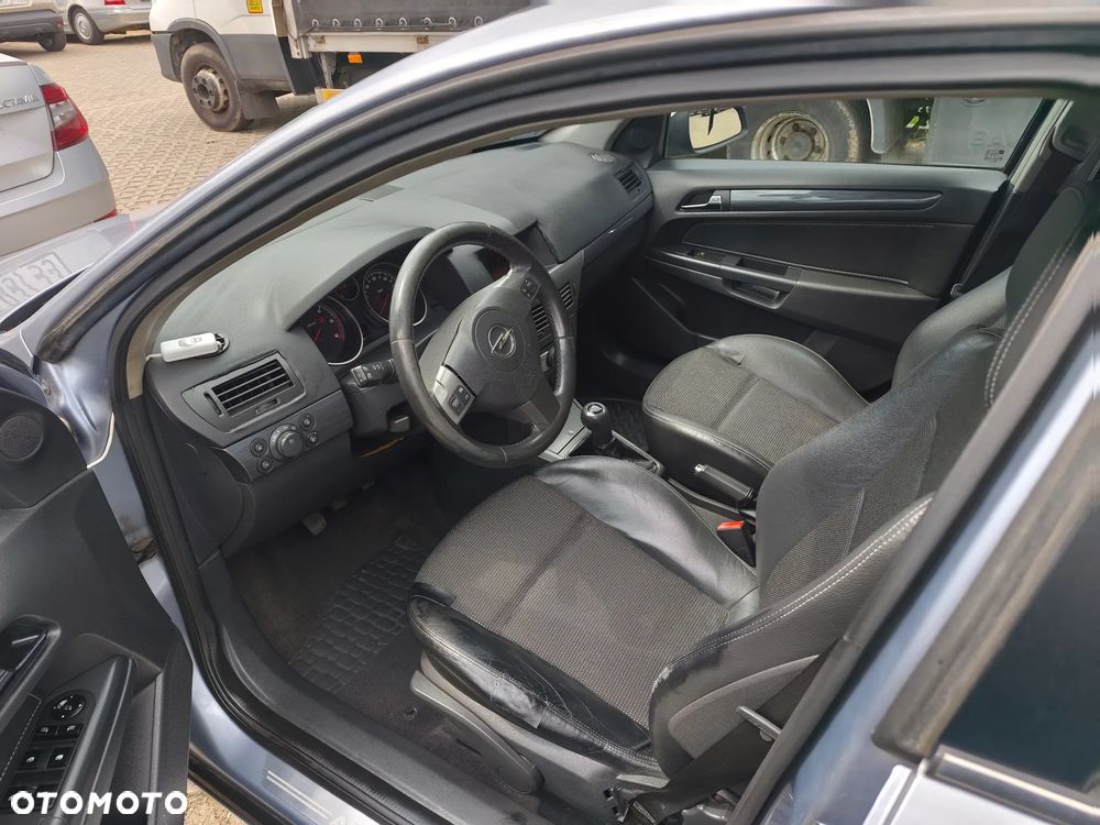 Opel Astra 1.7 CDTI Cosmo - 9