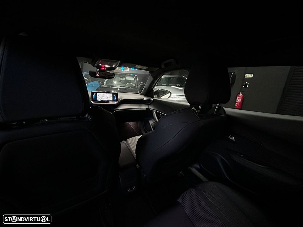 Peugeot e-2008 GT - 31
