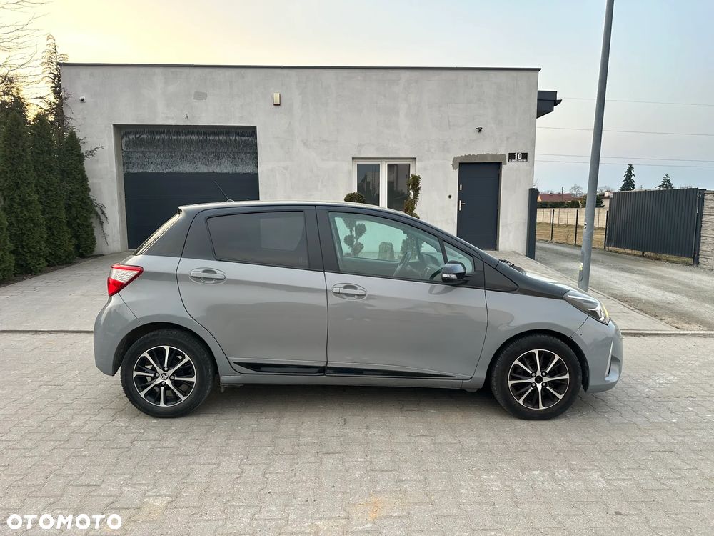 Toyota Yaris 1.5 Premium CVT - 4