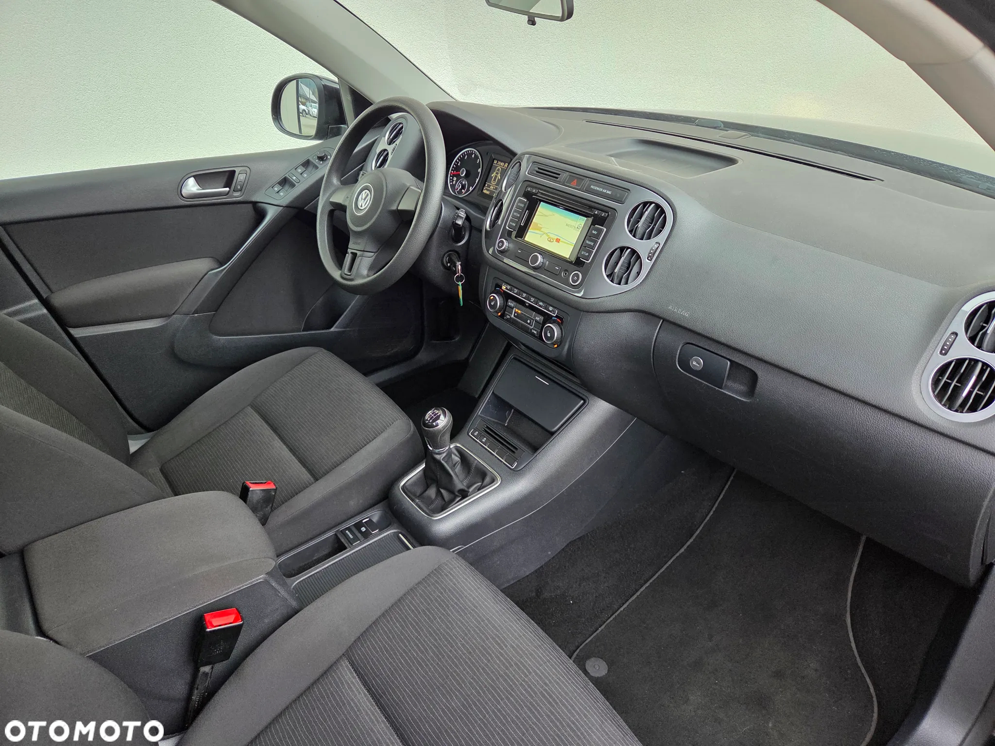 Volkswagen Tiguan - 10