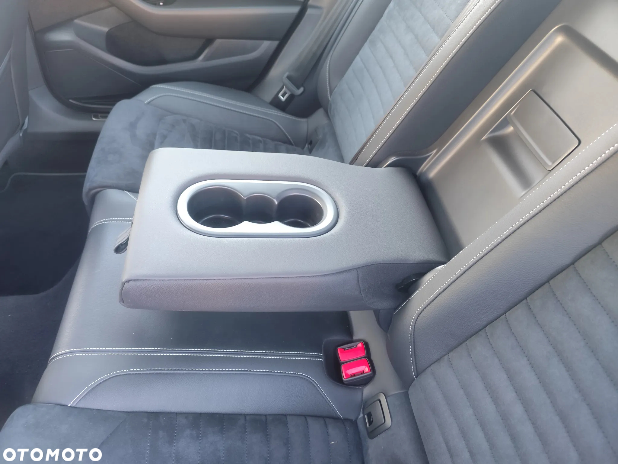 Volkswagen Passat Variant 1.5 TSI OPF DSG Business - 19
