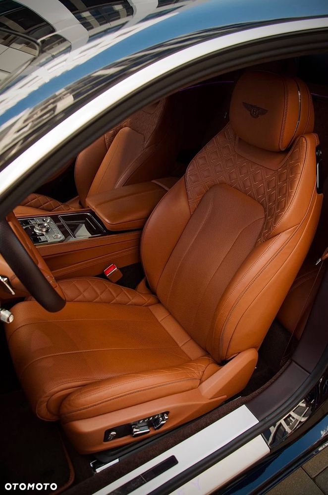 Bentley Continental GT - 13