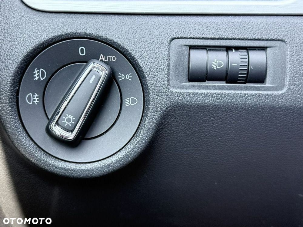 Skoda RAPID 1.4 TDI Ambition - 15