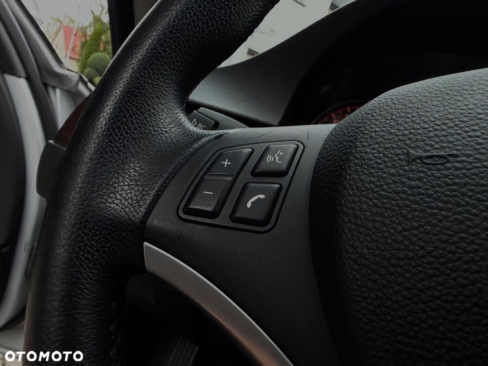 BMW Seria 3 320i Edition Exclusive - 26