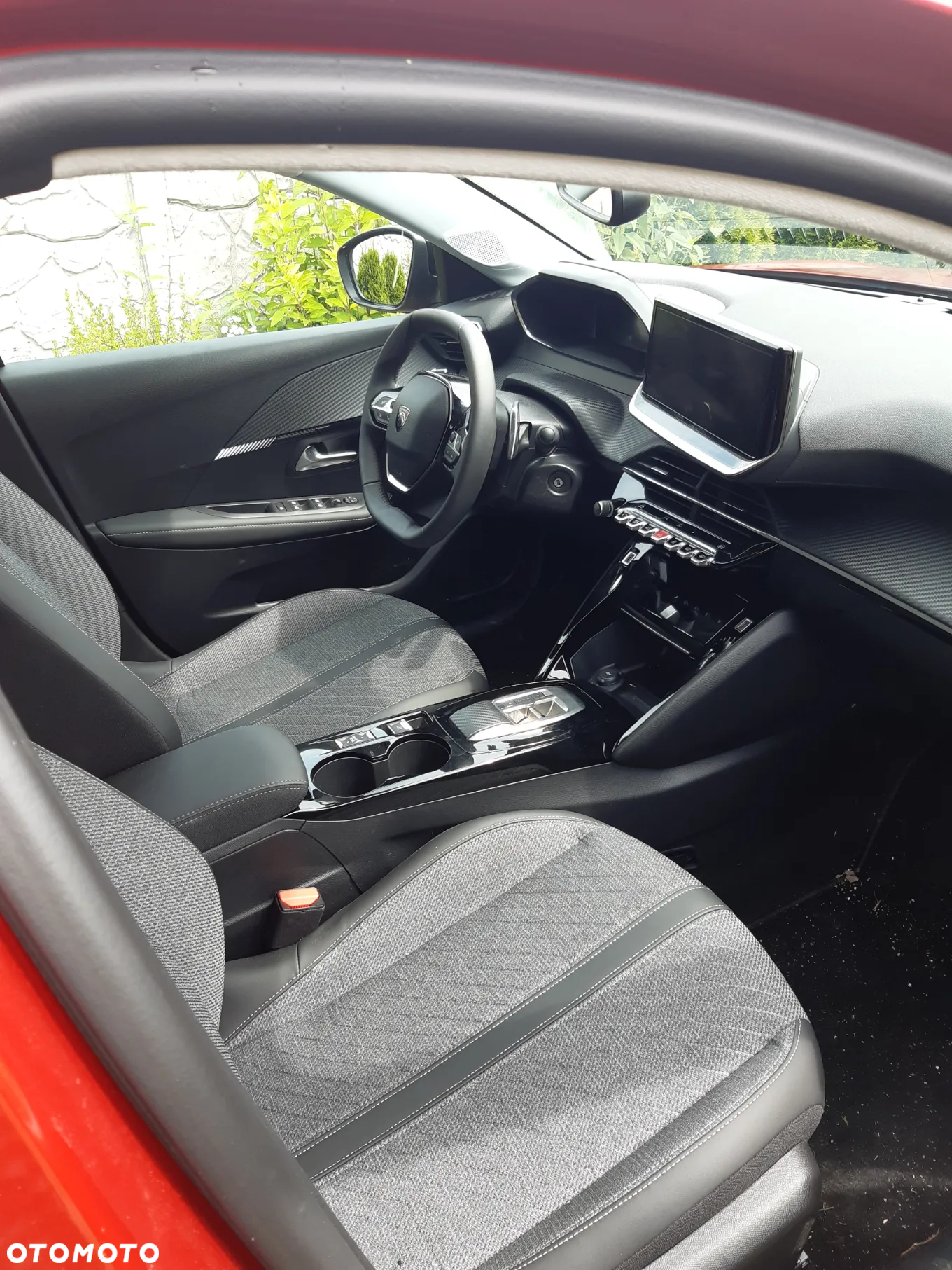 Peugeot 208 1.2 mHEV Allure - 15