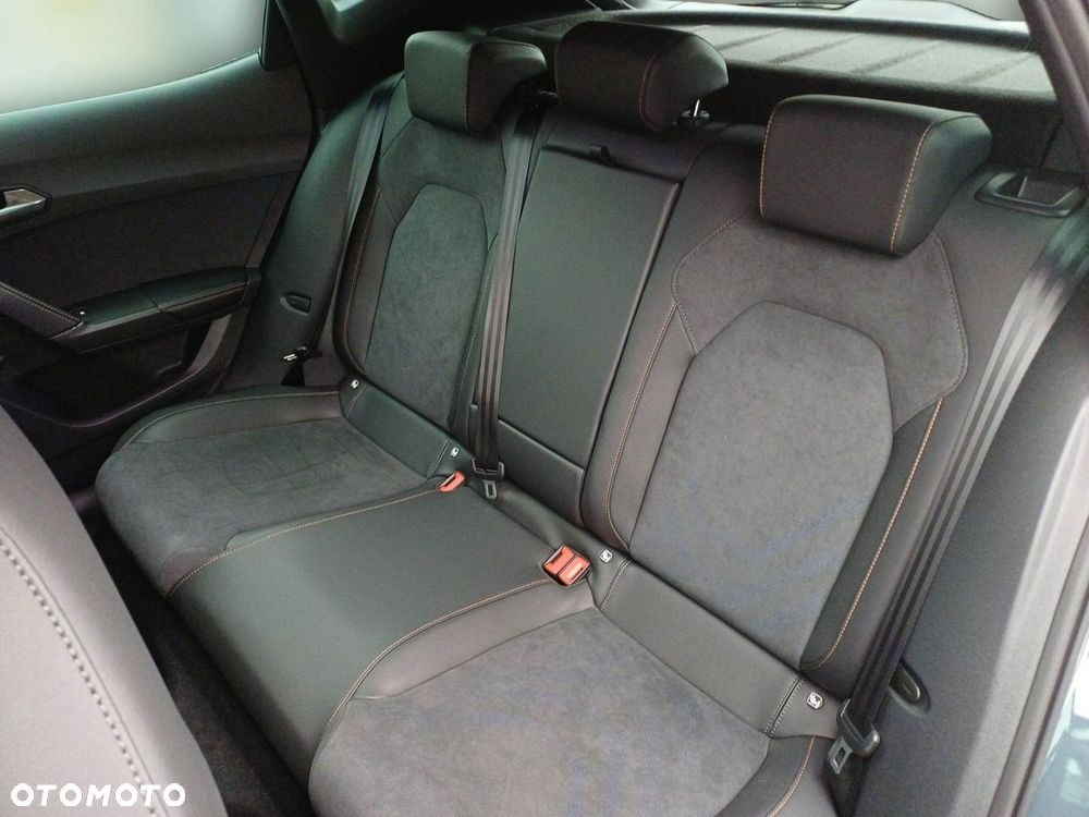Cupra Formentor 1.5 eTSI mHEV DSG - 16