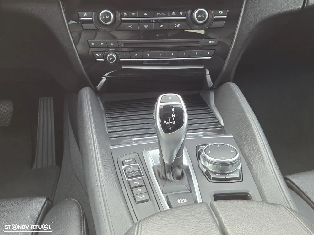 BMW X6 40 d xDrive Pack M - 13